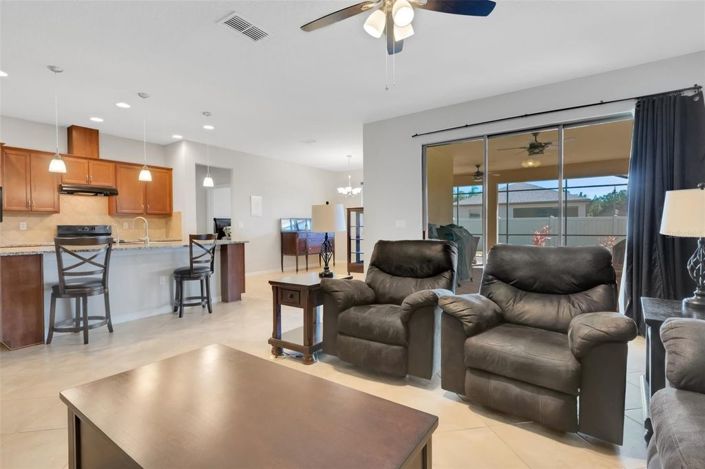 Image No.14-3 Bed House for sale