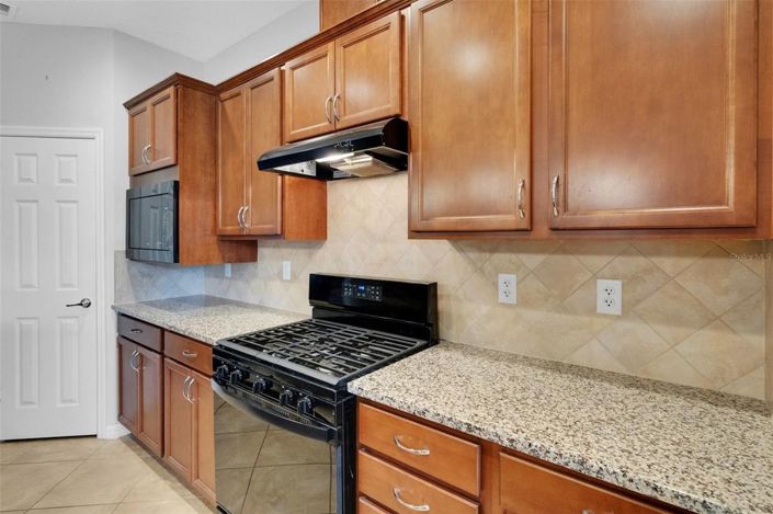 Image No.17-3 Bed House for sale