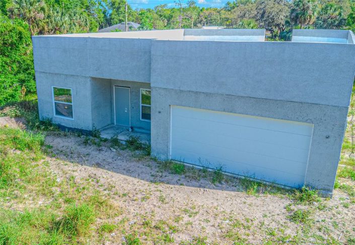 Image No.17-5 Bed House for sale