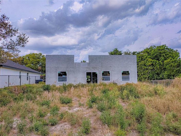 Image No.3-5 Bed House for sale