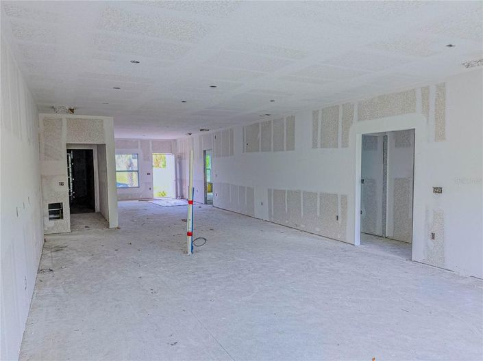 Image No.21-5 Bed House for sale