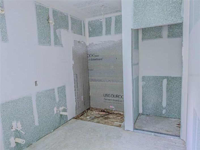 Image No.24-5 Bed House for sale