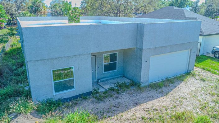 Image No.8-5 Bed House for sale