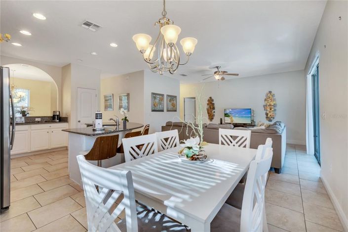 Image No.19-6 Bed House for sale