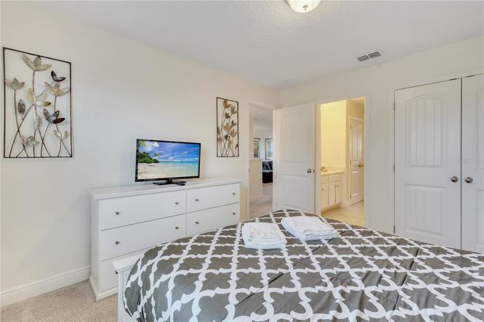 Image No.32-6 Bed House for sale