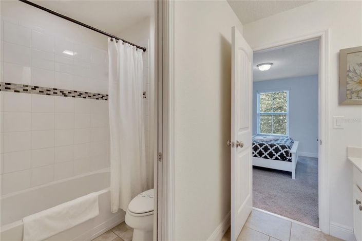 Image No.35-6 Bed House for sale