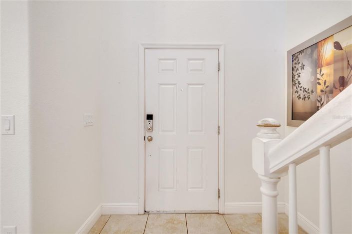 Image No.10-6 Bed House for sale