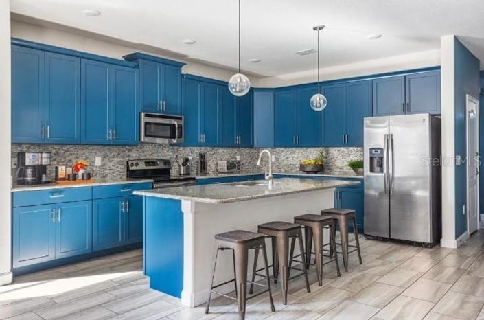 Image No.11-6 Bed House for sale