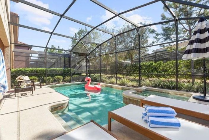 Image No.5-6 Bed House for sale