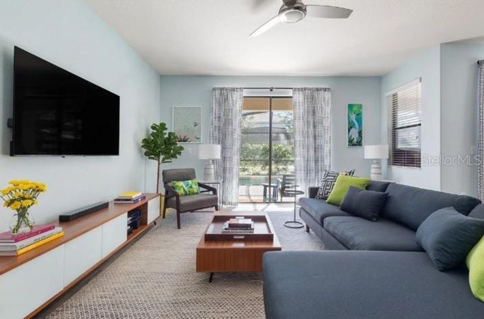 Image No.9-6 Bed House for sale