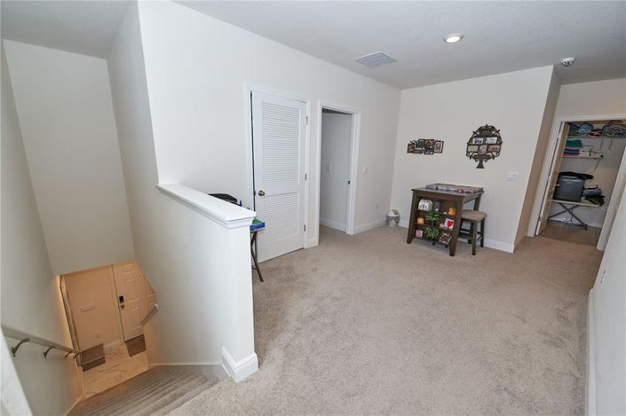 Image No.30-5 Bed House for sale