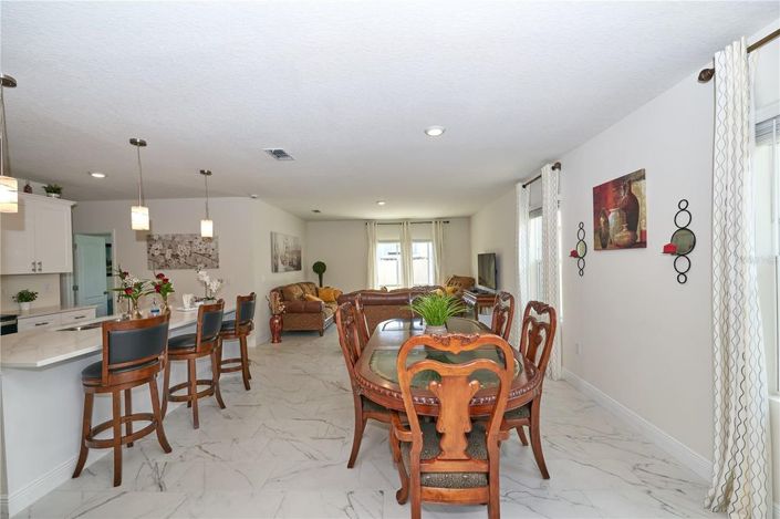 Image No.7-5 Bed House for sale