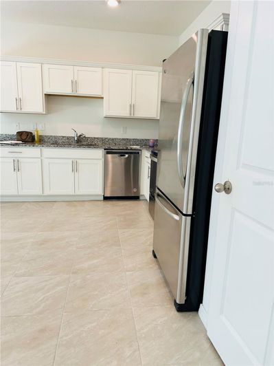 Image No.29-3 Bed Townhouse for sale