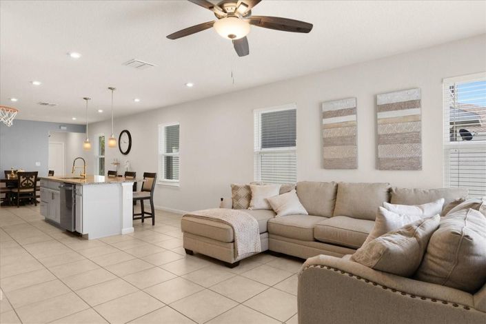 Image No.14-3 Bed House for sale