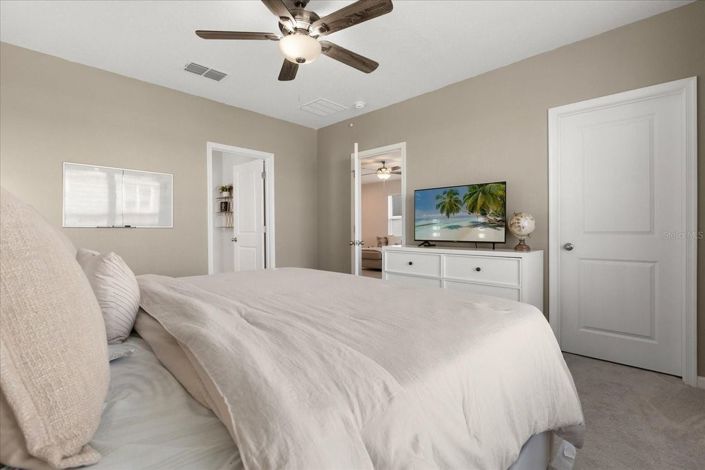 Image No.19-3 Bed House for sale