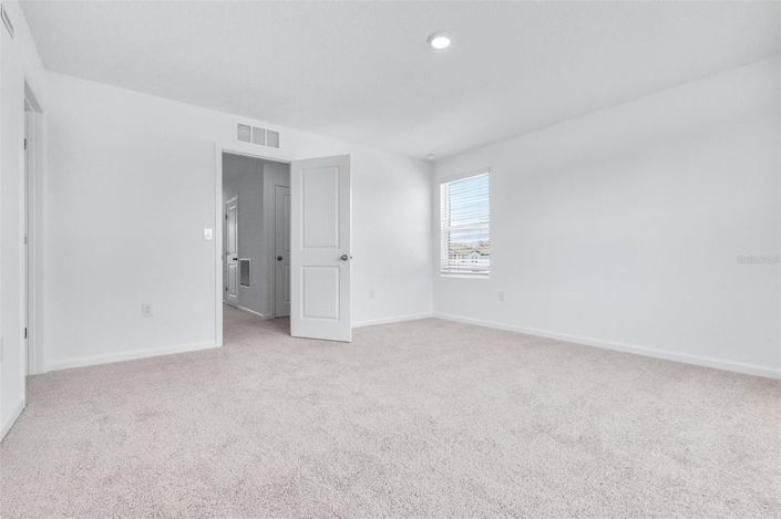 Image No.17-3 Bed Townhouse for sale