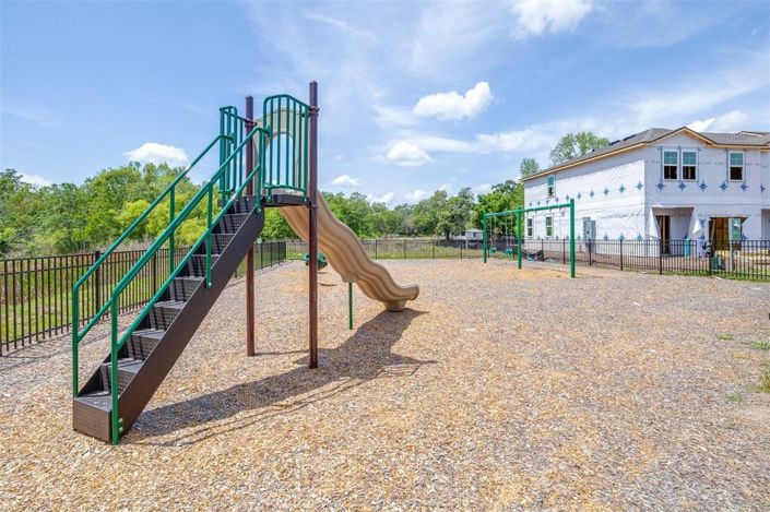 Image No.34-3 Bed Townhouse for sale