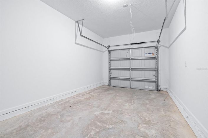 Image No.26-3 Bed Townhouse for sale