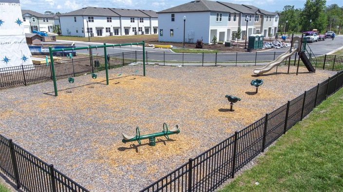 Image No.41-3 Bed Townhouse for sale