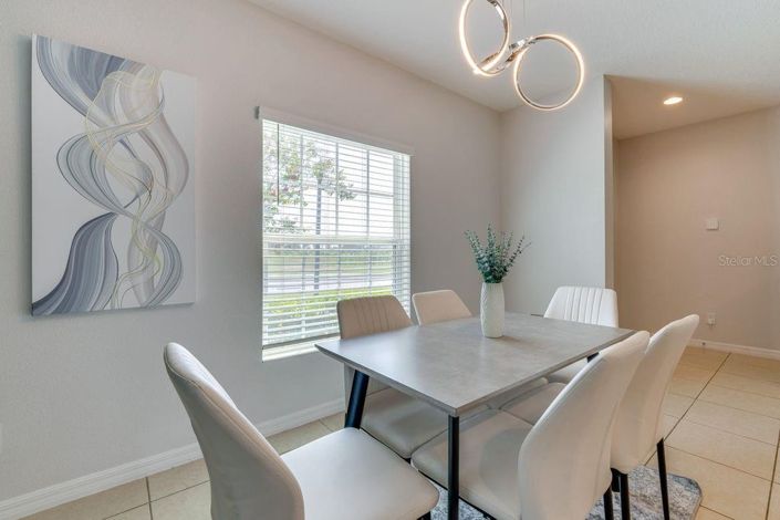 Image No.10-3 Bed Townhouse for sale