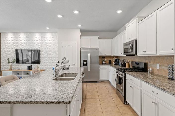 Image No.4-5 Bed Townhouse for sale