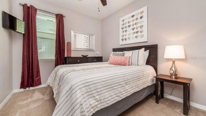 Image No.18-4 Bed House for sale