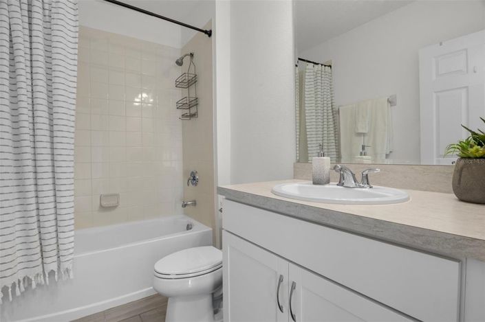 Image No.15-4 Bed Townhouse for sale