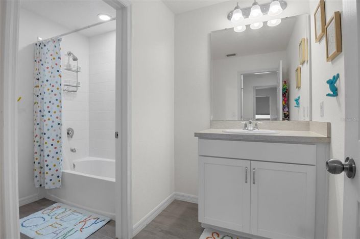 Image No.16-4 Bed Townhouse for sale