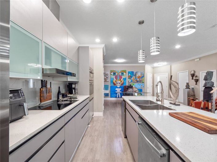 Image No.9-3 Bed Townhouse for sale