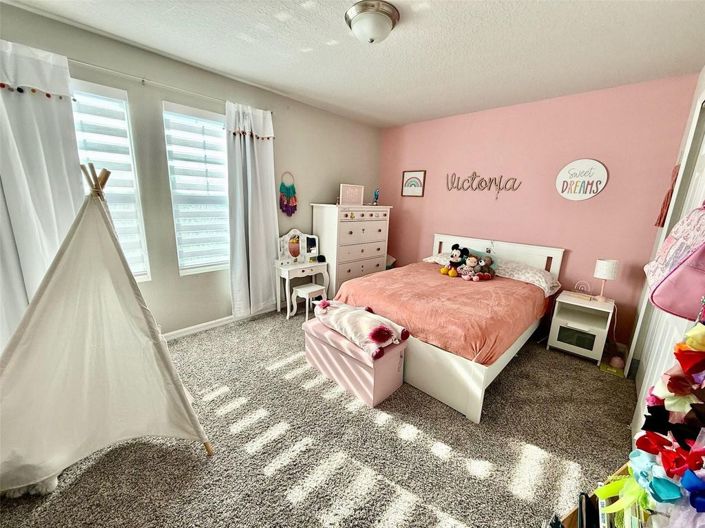 Image No.16-4 Bed House for sale