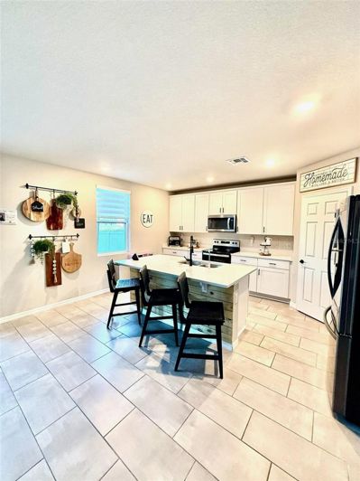 Image No.8-4 Bed House for sale