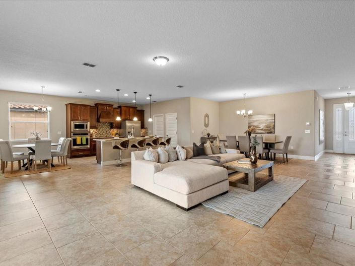 Image No.18-4 Bed House for sale