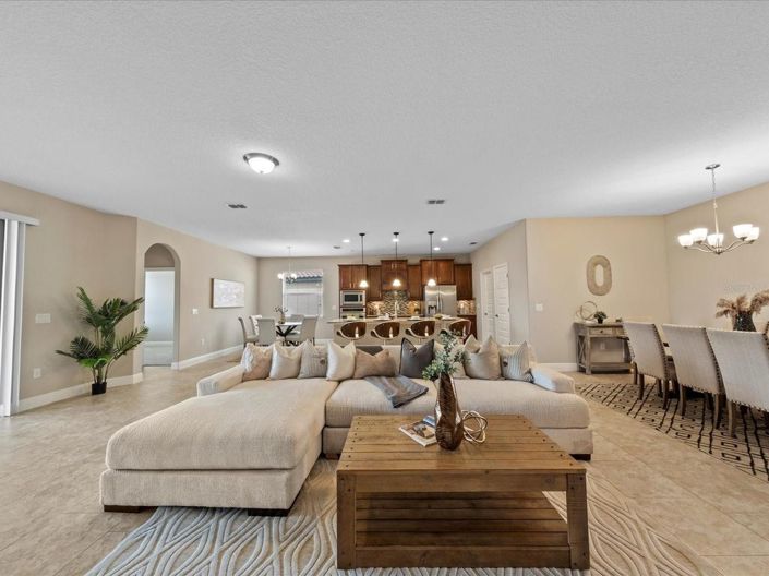 Image No.19-4 Bed House for sale