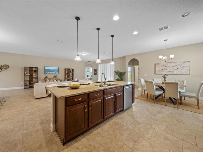 Image No.27-4 Bed House for sale