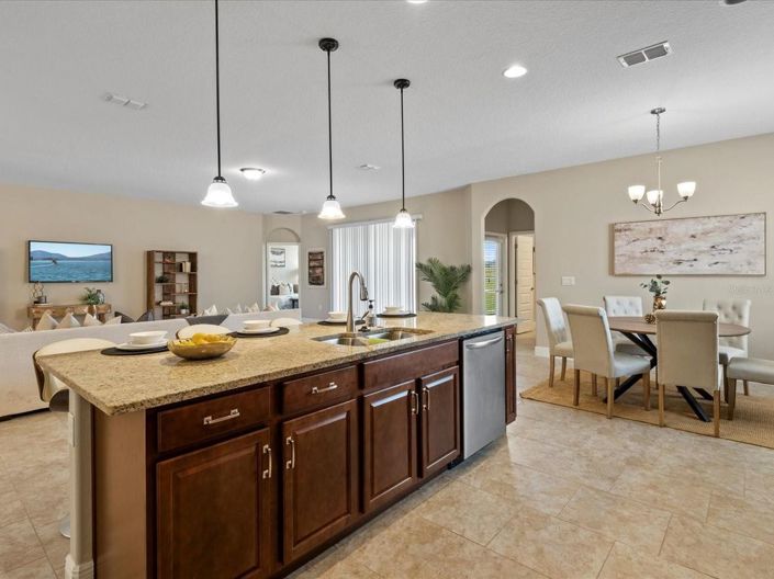 Image No.28-4 Bed House for sale