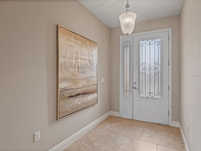 Image No.8-4 Bed House for sale