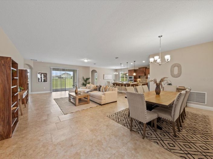 Image No.10-4 Bed House for sale