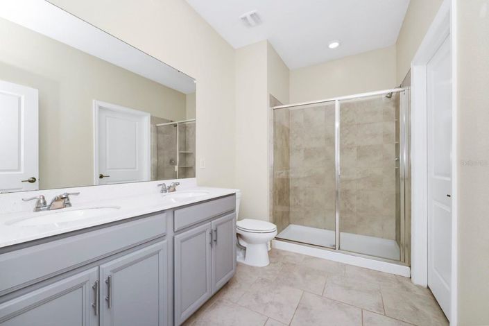 Image No.19-3 Bed House for sale