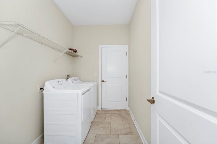 Image No.24-3 Bed House for sale