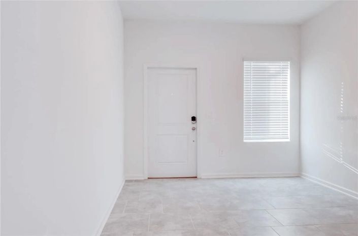 Image No.11-3 Bed Townhouse for sale