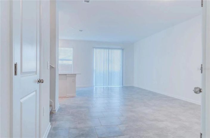 Image No.3-3 Bed Townhouse for sale