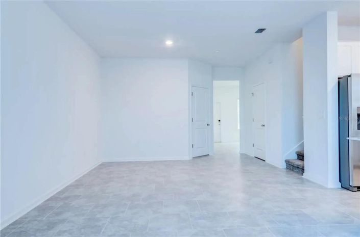 Image No.6-3 Bed Townhouse for sale