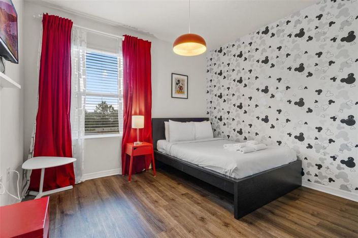 Image No.28-4 Bed Townhouse for sale