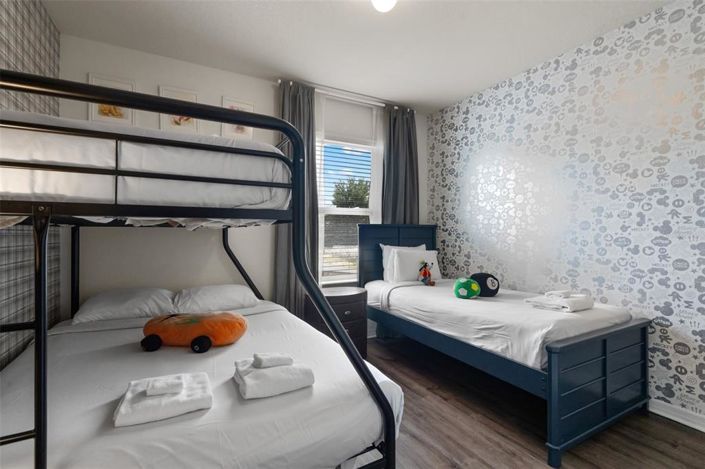 Image No.32-4 Bed Townhouse for sale