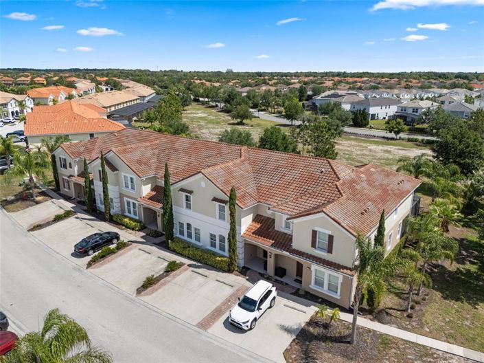 Image No.48-4 Bed Townhouse for sale