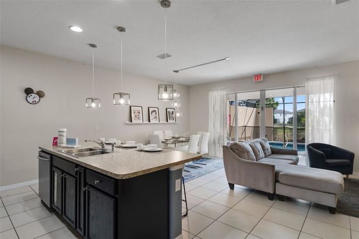 Image No.8-4 Bed Townhouse for sale