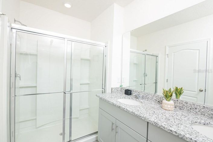 Image No.25-6 Bed House for sale