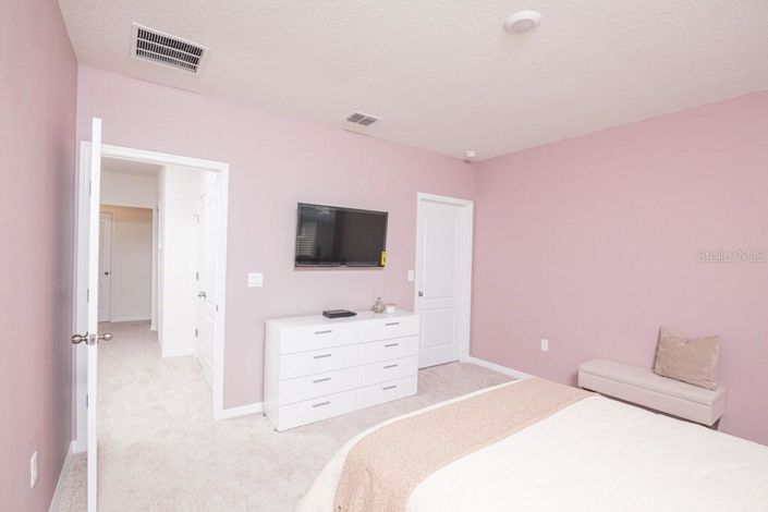 Image No.28-6 Bed House for sale