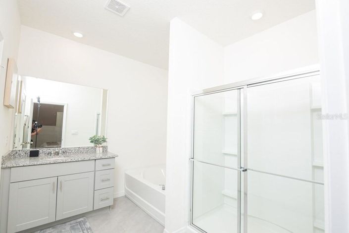 Image No.43-6 Bed House for sale