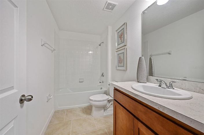 Image No.16-3 Bed Townhouse for sale